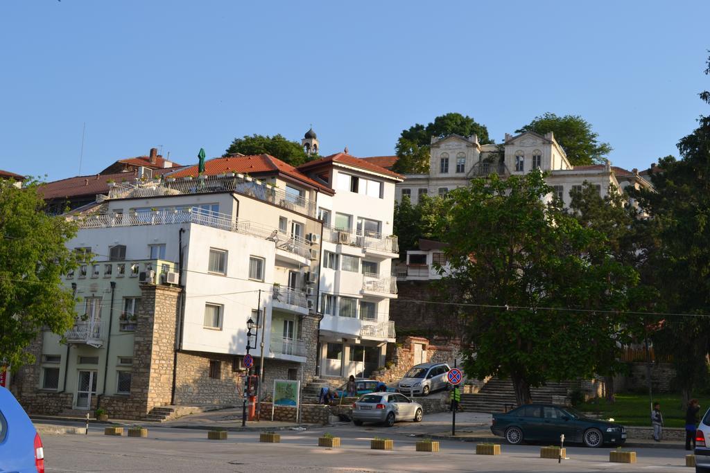 Family Hotel Magnolia Балчик Экстерьер фото