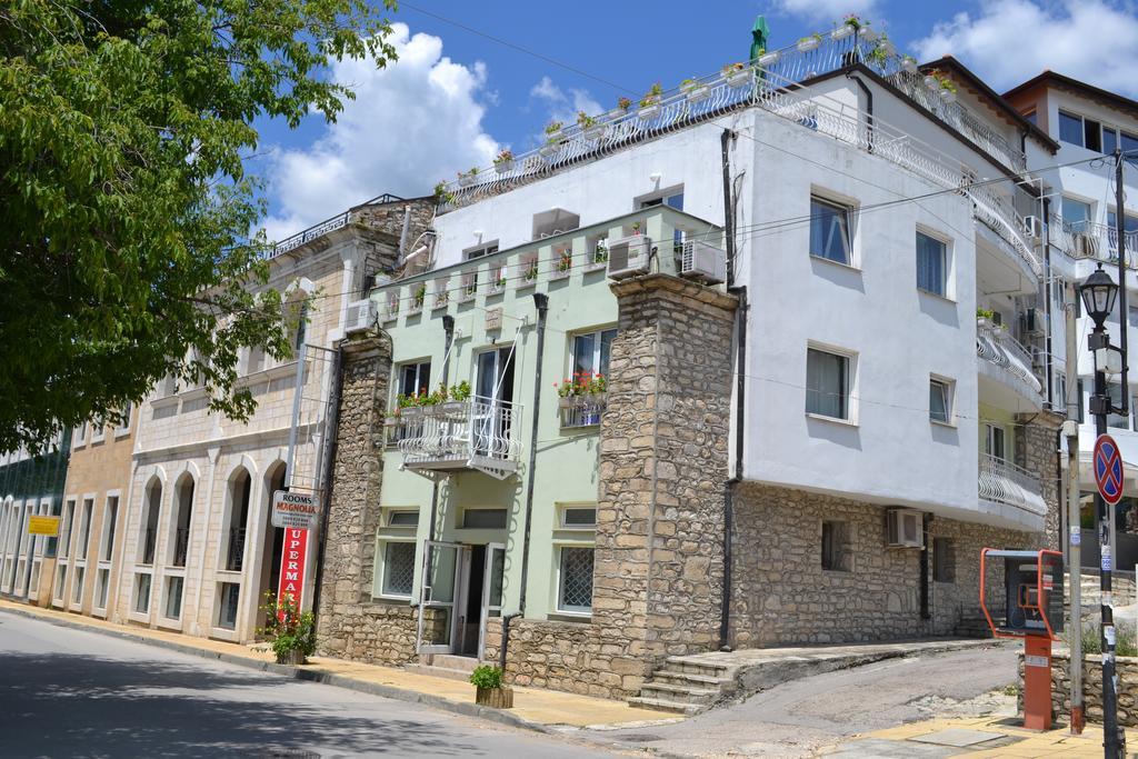 Family Hotel Magnolia Балчик Экстерьер фото