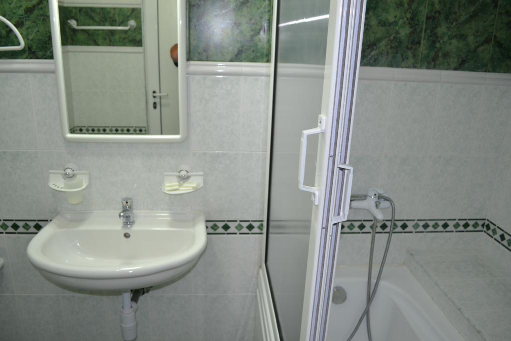 Family Hotel Magnolia Балчик Номер фото