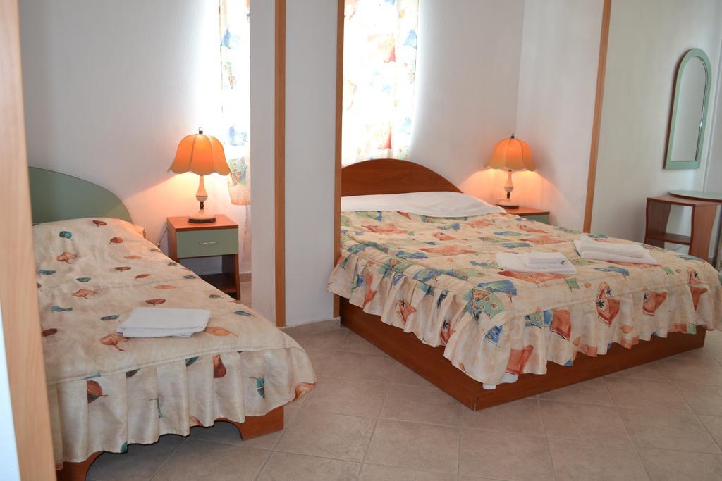 Family Hotel Magnolia Балчик Номер фото