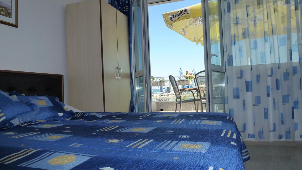 Family Hotel Magnolia Балчик Номер фото